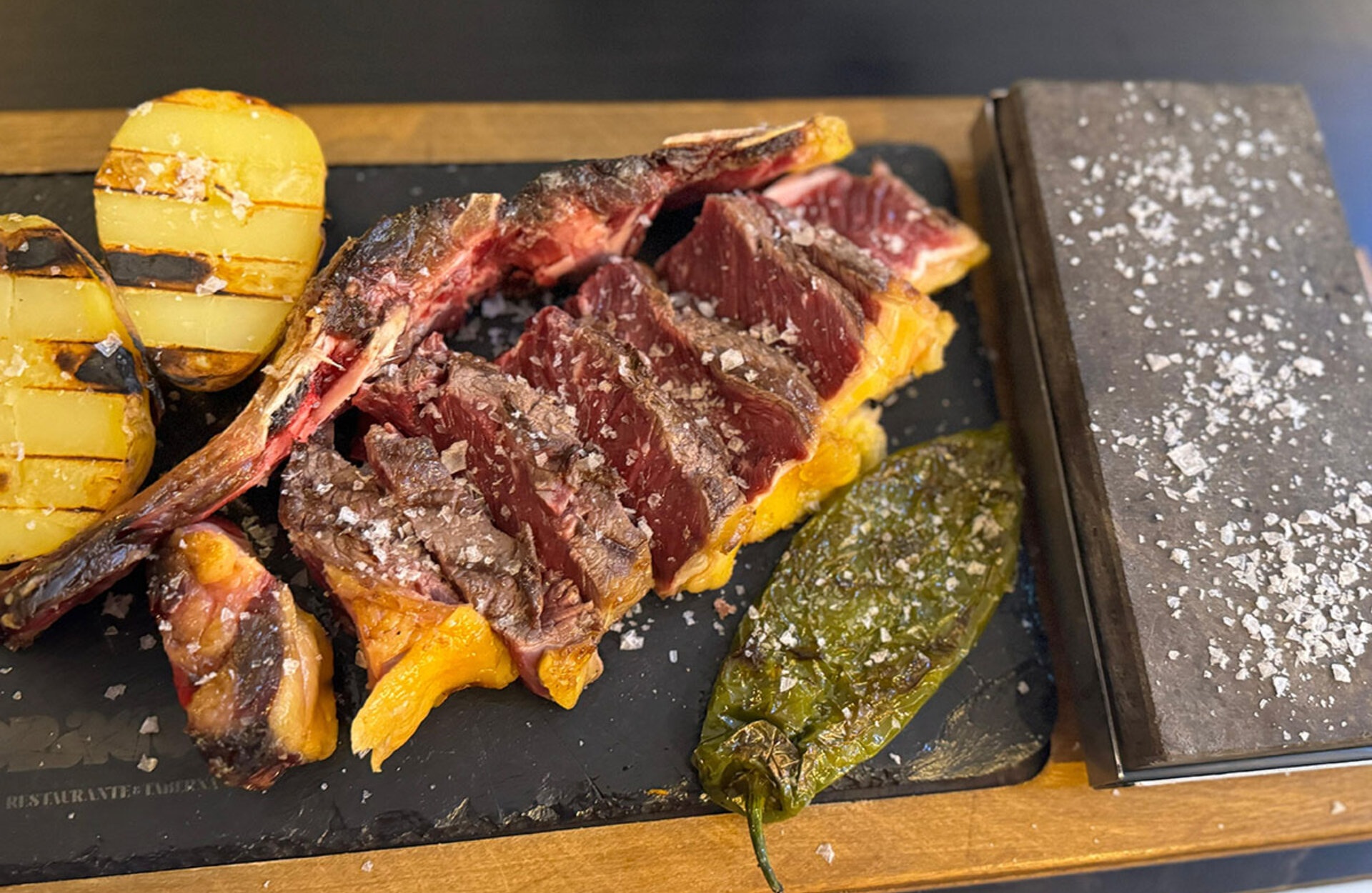 Taberna Dracula - Donde cenar tapas o parrilladas San Rafael Del Rio